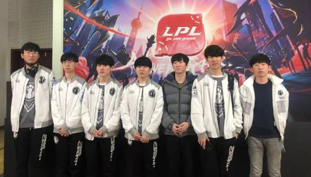 操作与自由 操作与自由