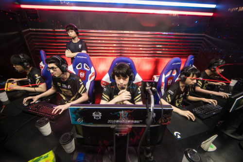 威廉姆斯 威廉姆斯