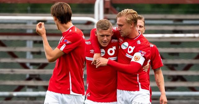 郑钦文首次 郑钦文首次